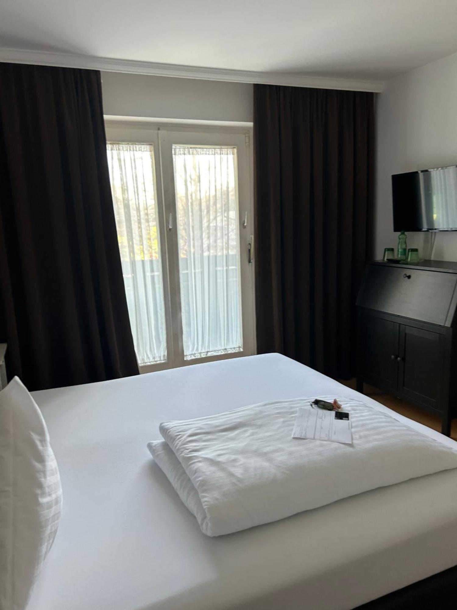 Hotel Berg Seekirchen am Wallersee Dış mekan fotoğraf
