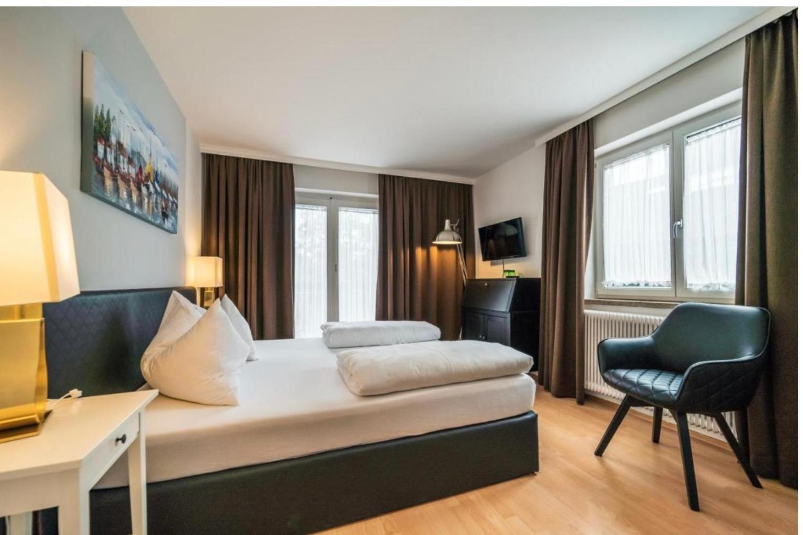 Hotel Berg Seekirchen am Wallersee Dış mekan fotoğraf